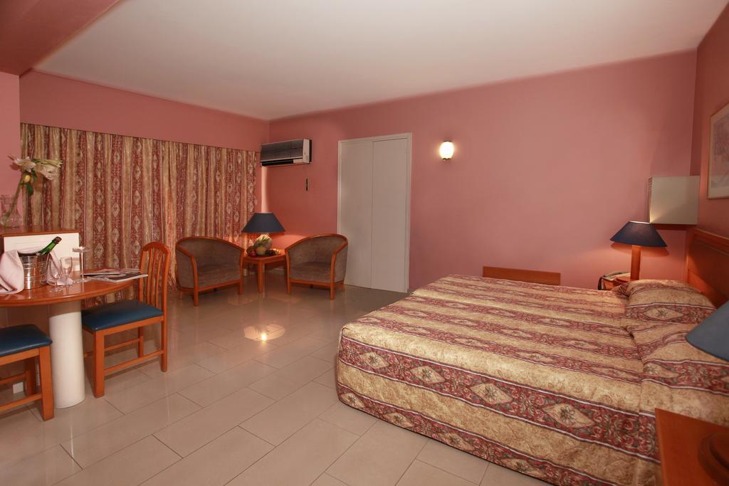 Jasmine Hotel Apartments Λεμεσός Εξωτερικό φωτογραφία