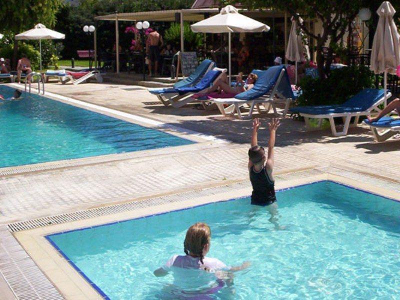 Jasmine Hotel Apartments Λεμεσός Εξωτερικό φωτογραφία